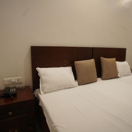 Narmada Vatika Hotel Jabalpur Exterior foto